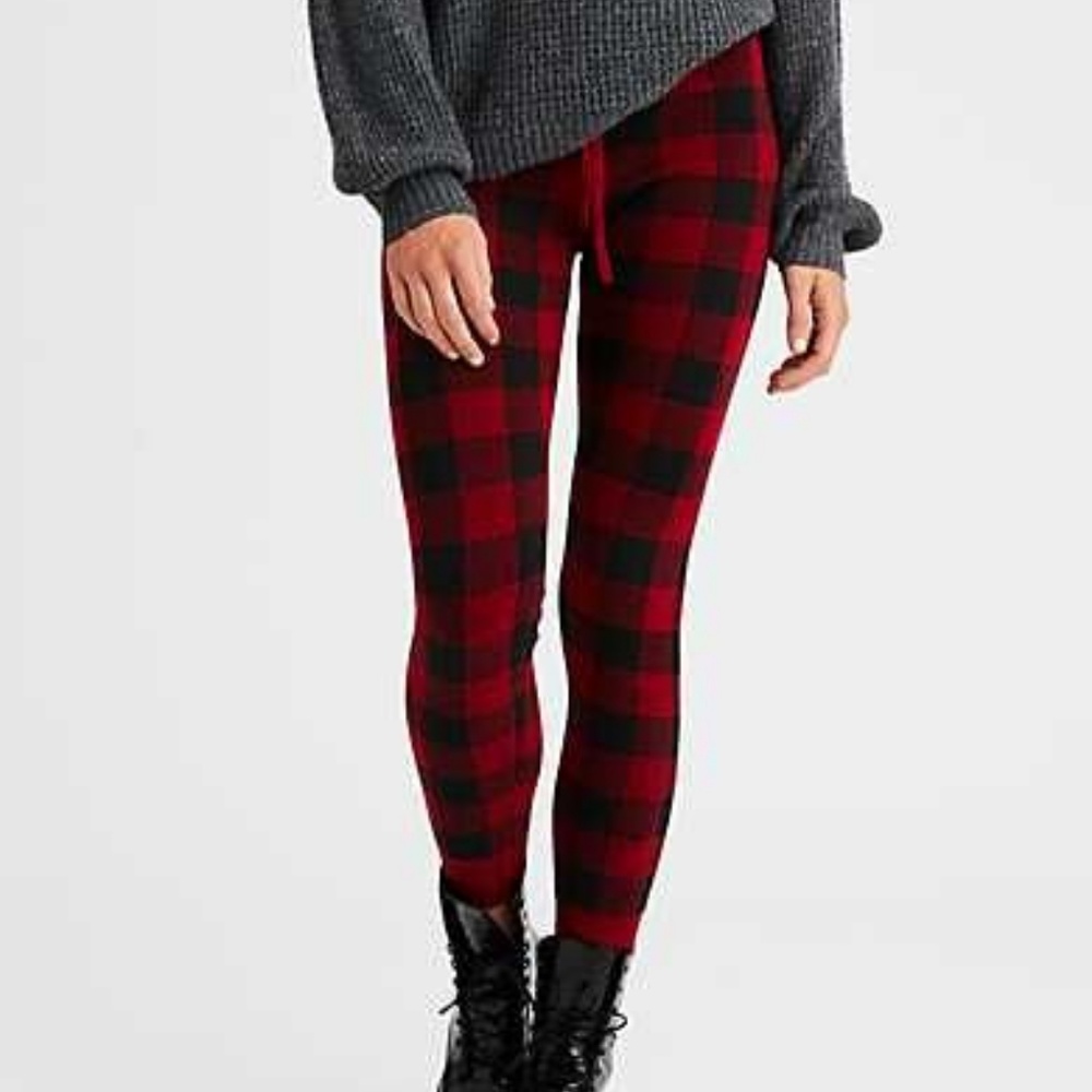 NWT buffalo plaid sweater leggings